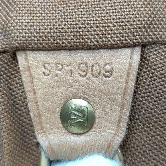 LOUIS VUITTON Montsouris Mm Monogram Brown Coated Canvas Backpack - Picture 11 of 14